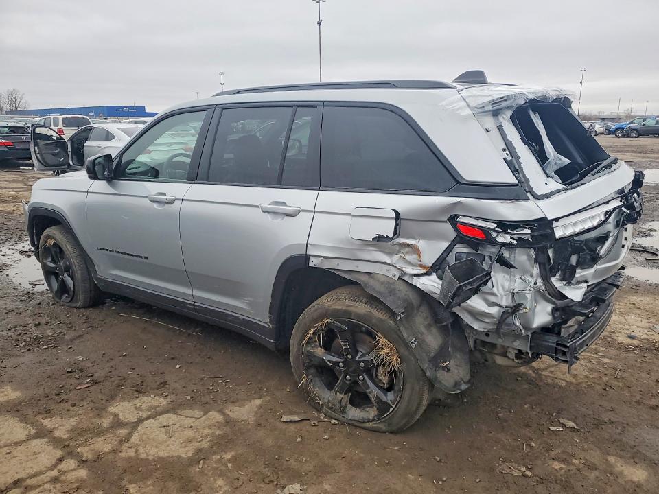 Продажа на аукционе авто 2023 Jeep Grand Cherokee, vin: 1C4RJHAG7PC594710, номер лота: 48101006