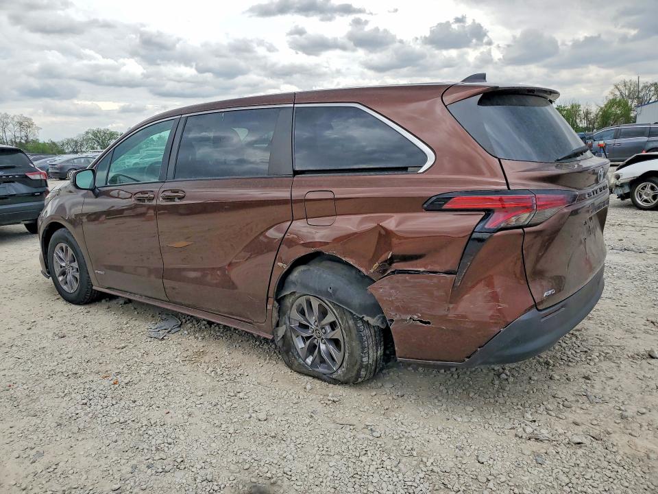 Auction sale of the 2021 Toyota Sienna, vin: 5TDKSKFC5MS016343, lot number: 49452386