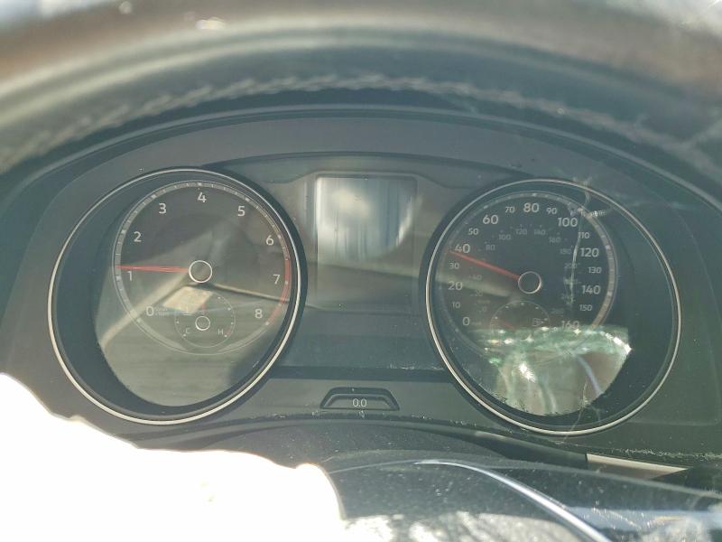 49493906 :رقم المزاد ، 1V2CR2CA9JC566823 vin ، 2018 Volkswagen Atlas مزاد بيع