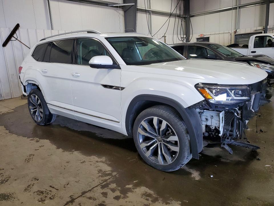 50929586 :رقم المزاد ، 1V2FR2CA0NC562274 vin ، 2022 Volkswagen Atlas مزاد بيع