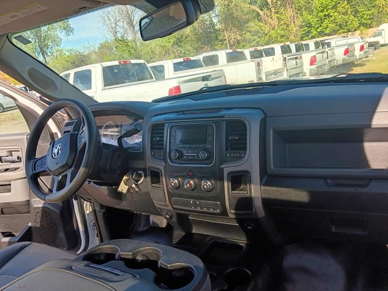 49409476 :رقم المزاد ، 3C7WR3AJ7JG220535 vin ، 2018 Ram 3500 مزاد بيع