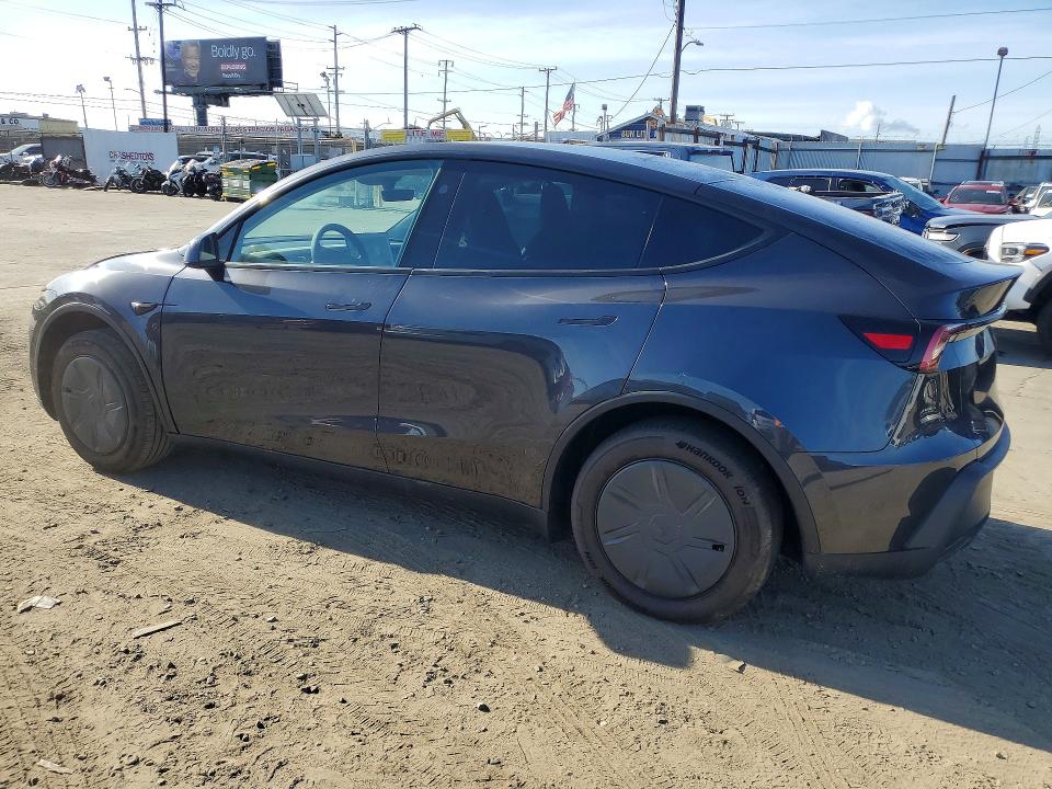 50976586 :رقم المزاد ، 7SAYGDED2TA586059 vin ، 2026 Tesla Model Y مزاد بيع