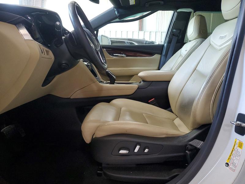51253136 :رقم المزاد ، 1GYKNDRS2HZ133771 vin ، 2017 Cadillac Xt5 مزاد بيع
