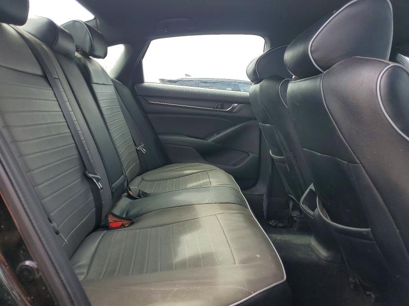 Продажа на аукционе авто 2018 Honda Accord, vin: 1HGCV1E36JA187152, номер лота: 48860406