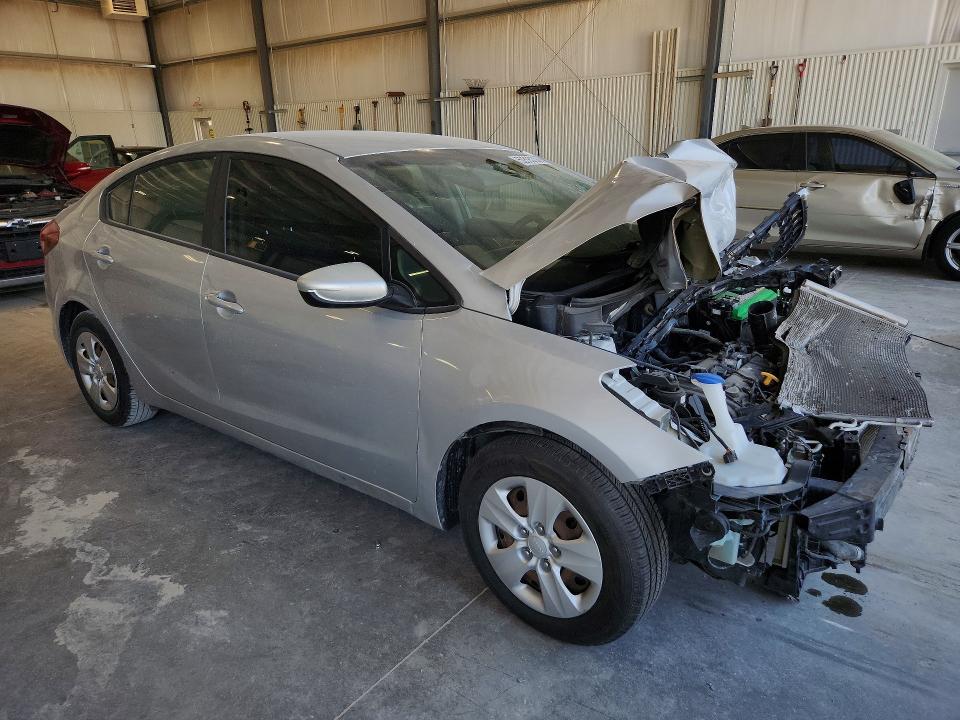 50593236 :رقم المزاد ، 3KPFK4A77HE041204 vin ، 2017 Kia Forte مزاد بيع
