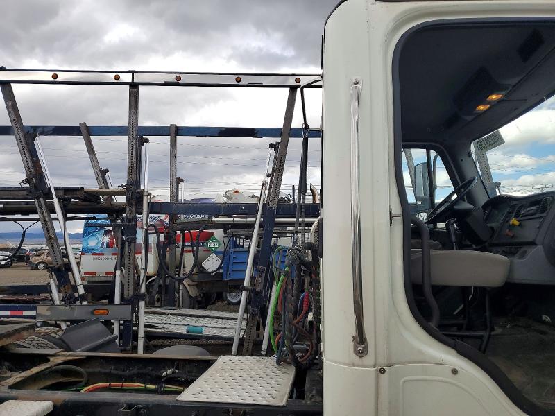 49299136 :رقم المزاد ، 3AKBCYCYXFDGT5531 vin ، 2015 Freightliner M2 مزاد بيع