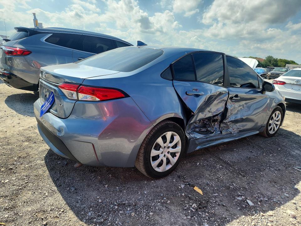 51815246 :رقم المزاد ، 5YFEPMAE0NP375726 vin ، 2022 Toyota Corolla مزاد بيع