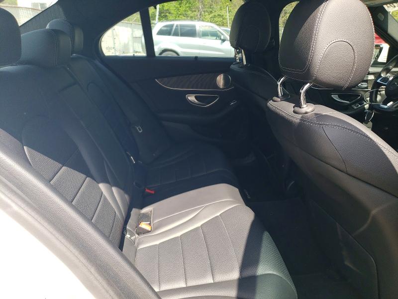 50949426 :رقم المزاد ، 55SWF4KB4FU040315 vin ، 2015 Mercedes-benz C مزاد بيع