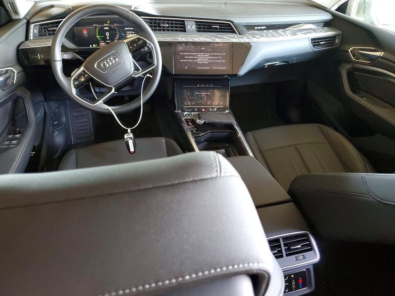 Продаж на аукціоні авто 2022 Audi E-tron, vin: WA1LAAGE0NB031806, номер лоту: 48567646