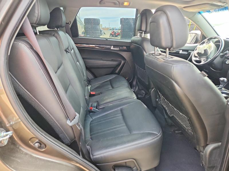 2015 Kia Sorento მანქანა იყიდება აუქციონზე, vin: 5XYKUDA74FG556699, აუქციონის ნომერი: 50063316