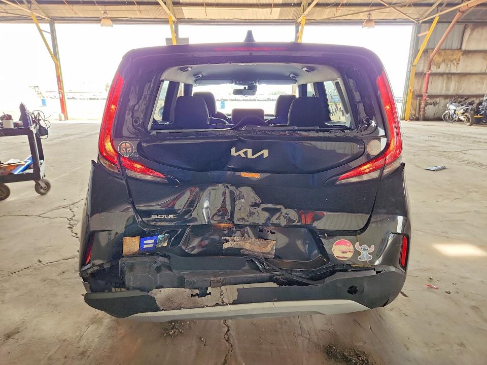 2023 Kia Soul მანქანა იყიდება აუქციონზე, vin: KNDJ23AU4P7839894, აუქციონის ნომერი: 49406296