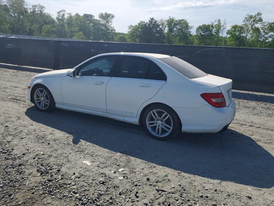 Продажа на аукционе авто 2013 Mercedes-benz C, vin: WDDGF4HB2DR272437, номер лота: 49680296