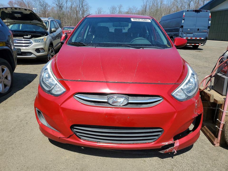 49587686 :رقم المزاد ، KMHCT4AE2FU902992 vin ، 2015 Hyundai Accent مزاد بيع