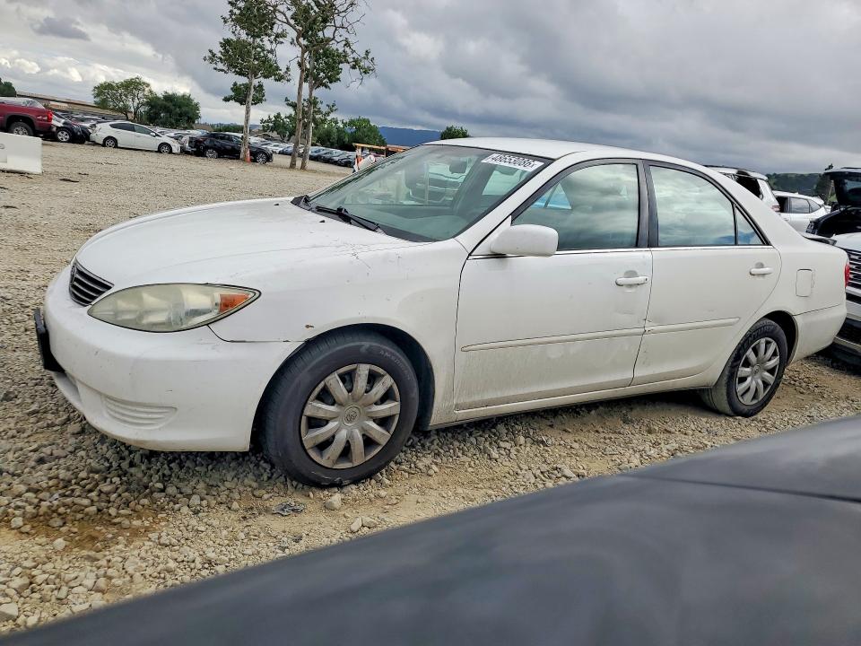 2006 Toyota Camry მანქანა იყიდება აუქციონზე, vin: 4T1BE32K56U678136, აუქციონის ნომერი: 48653086