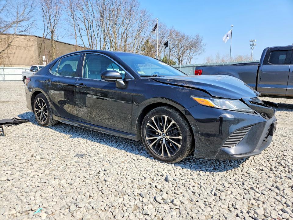 2018 Toyota Camry მანქანა იყიდება აუქციონზე, vin: 4T1B11HK1JU082151, აუქციონის ნომერი: 49642026