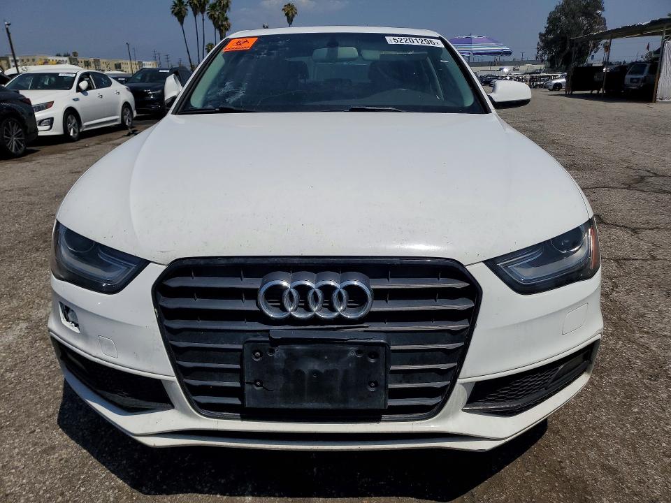 Продажа на аукционе авто 2016 Audi A4, vin: WAUAFAFL8GN010411, номер лота: 52201296