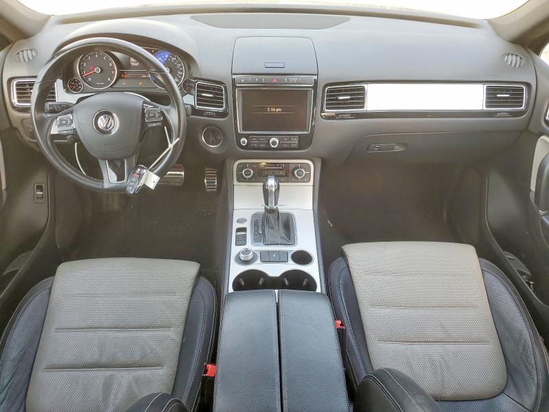 Aukcja sprzedaży 2017 Volkswagen Touareg, vin: WVGRF7BP9HD001978, numer aukcji: 51816396