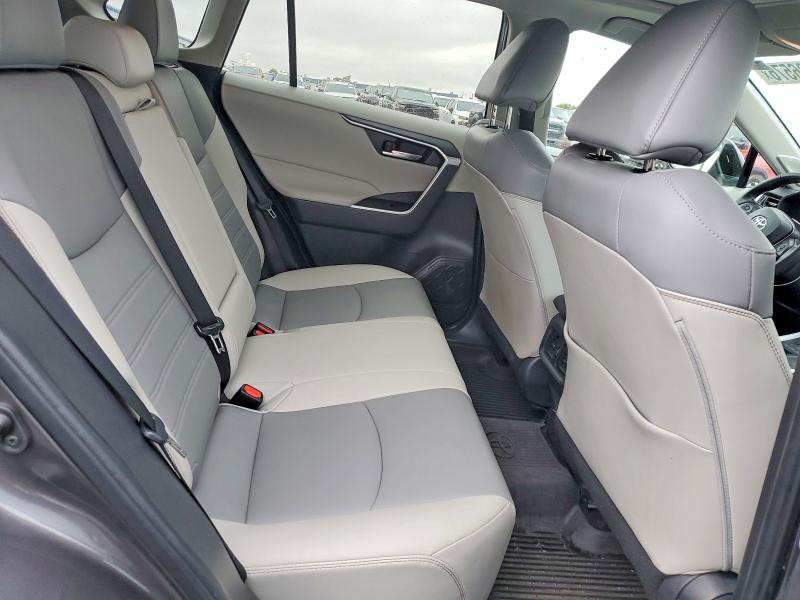 Продажа на аукционе авто 2021 Toyota Rav4, vin: 2T3A1RFV6MC250564, номер лота: 51296576