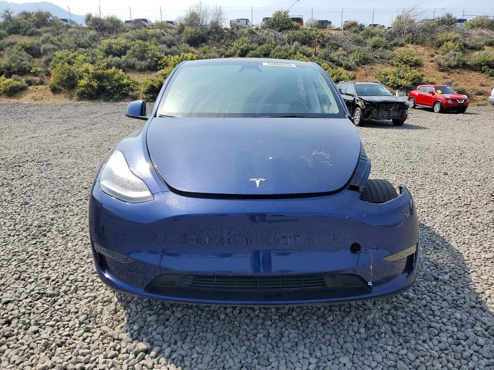 2025 Tesla Model Y მანქანა იყიდება აუქციონზე, vin: 7SAYGDEEXSF243171, აუქციონის ნომერი: 48809556