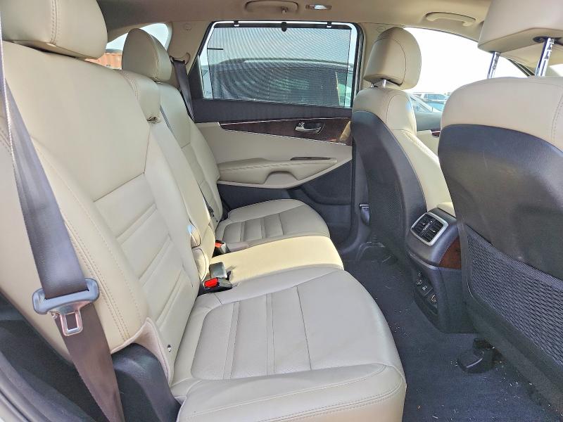 2017 Kia Sorento მანქანა იყიდება აუქციონზე, vin: 5XYPHDA19HG253846, აუქციონის ნომერი: 49905666