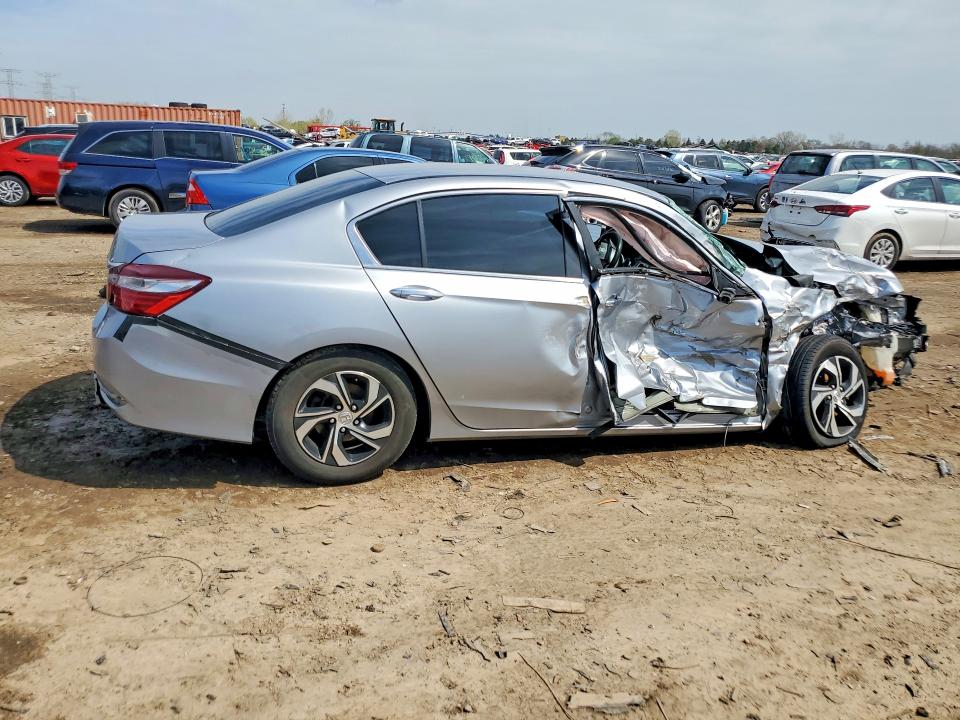50176556 :رقم المزاد ، 1HGCR2F38GA227684 vin ، 2016 Honda Accord مزاد بيع