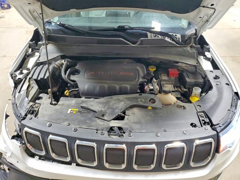 50989826 :رقم المزاد ، 3C4NJDBB1NT165526 vin ، 2022 Jeep Compass مزاد بيع