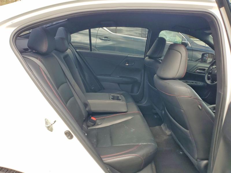 50314666 :رقم المزاد ، 1HGCR2F1XHA227606 vin ، 2017 Honda Accord مزاد بيع