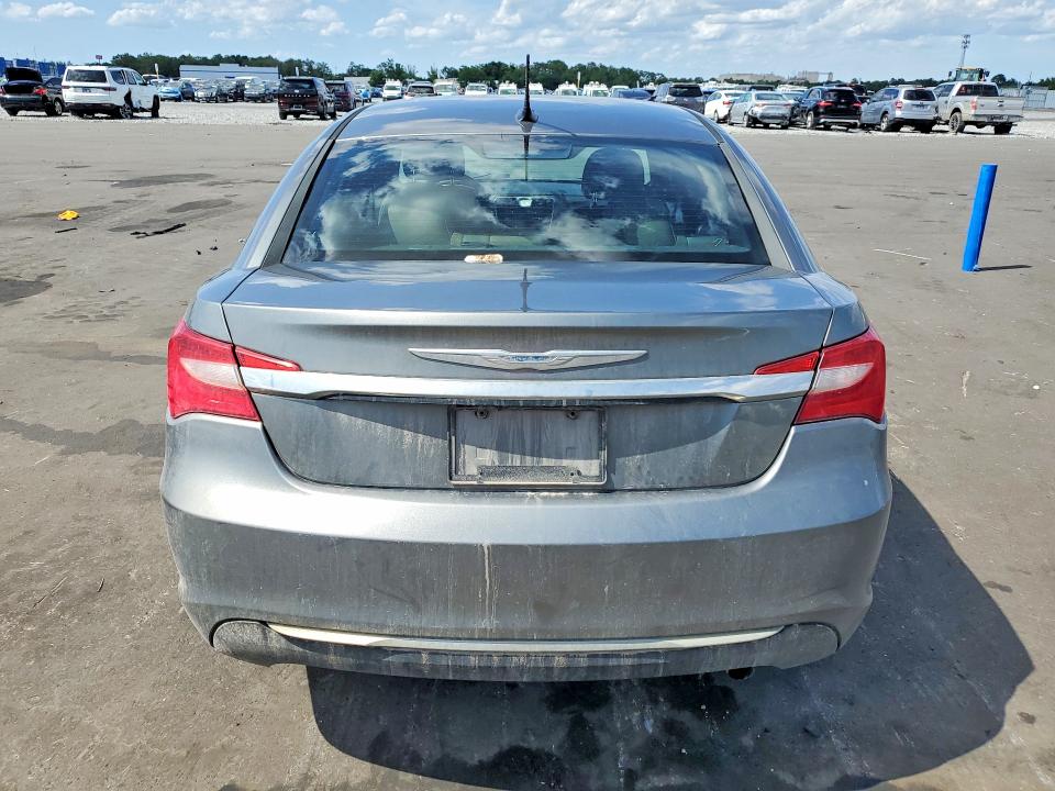 51544466 :رقم المزاد ، 1C3CCBAB5CN135258 vin ، 2012 Chrysler 200 مزاد بيع