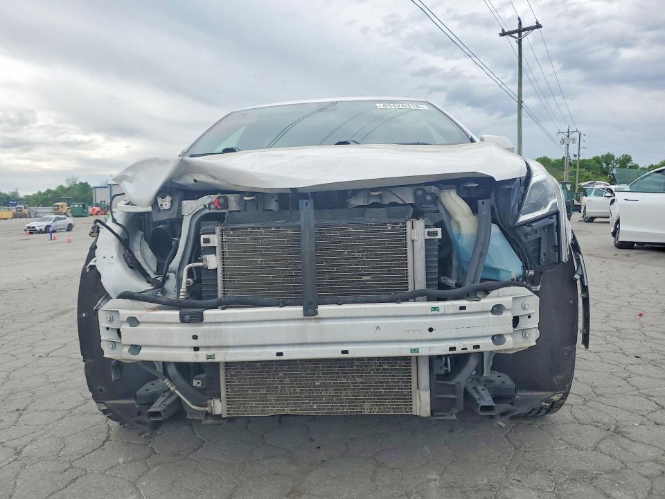 49426316 :رقم المزاد ، 1GYKNFRS3JZ186657 vin ، 2018 Cadillac Xt5 مزاد بيع