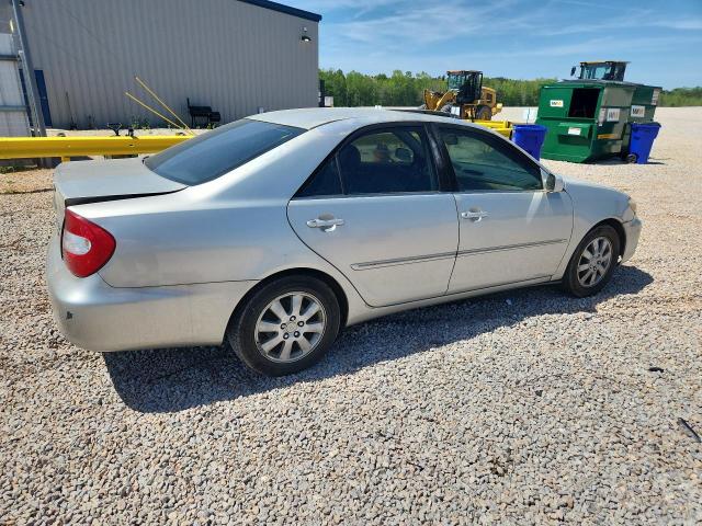 49714376 :رقم المزاد ، 4T1BF30K33U055383 vin ، 2003 Toyota Camry مزاد بيع
