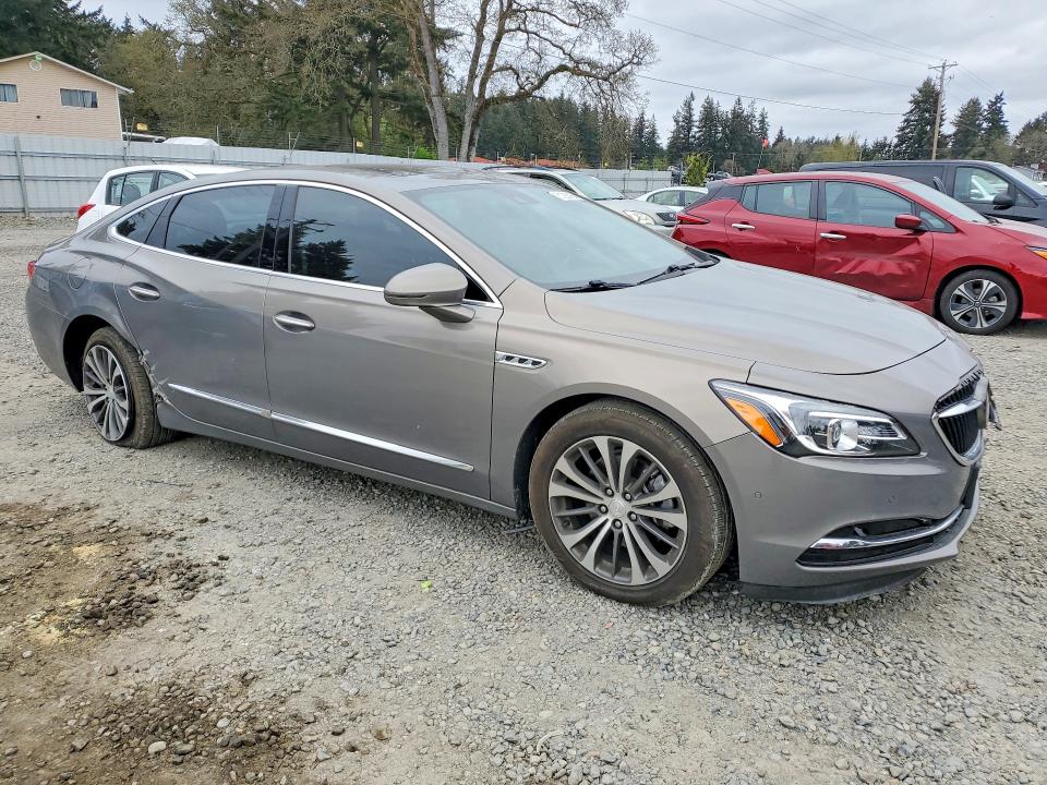 51293166 :رقم المزاد ، 1G4ZR5SS1HU172207 vin ، 2017 Buick Lacrosse مزاد بيع