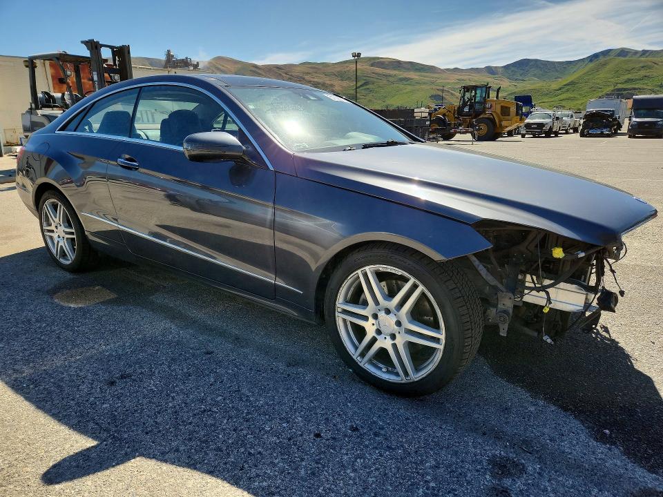 Продажа на аукционе авто 2010 Mercedes-benz E, vin: WDDKJ5GB9AF011125, номер лота: 51026716