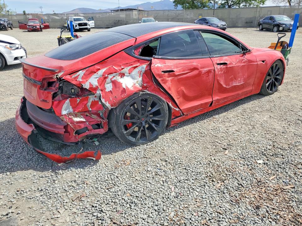 Продажа на аукционе авто 2018 Tesla Model S, vin: 5YJSA1E43JF267515, номер лота: 48277146
