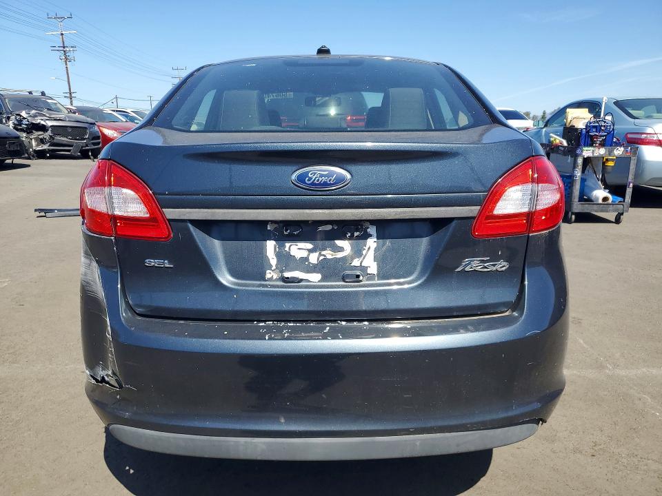 2011 Ford Fiesta მანქანა იყიდება აუქციონზე, vin: 3FADP4CJ7BM221884, აუქციონის ნომერი: 50674916