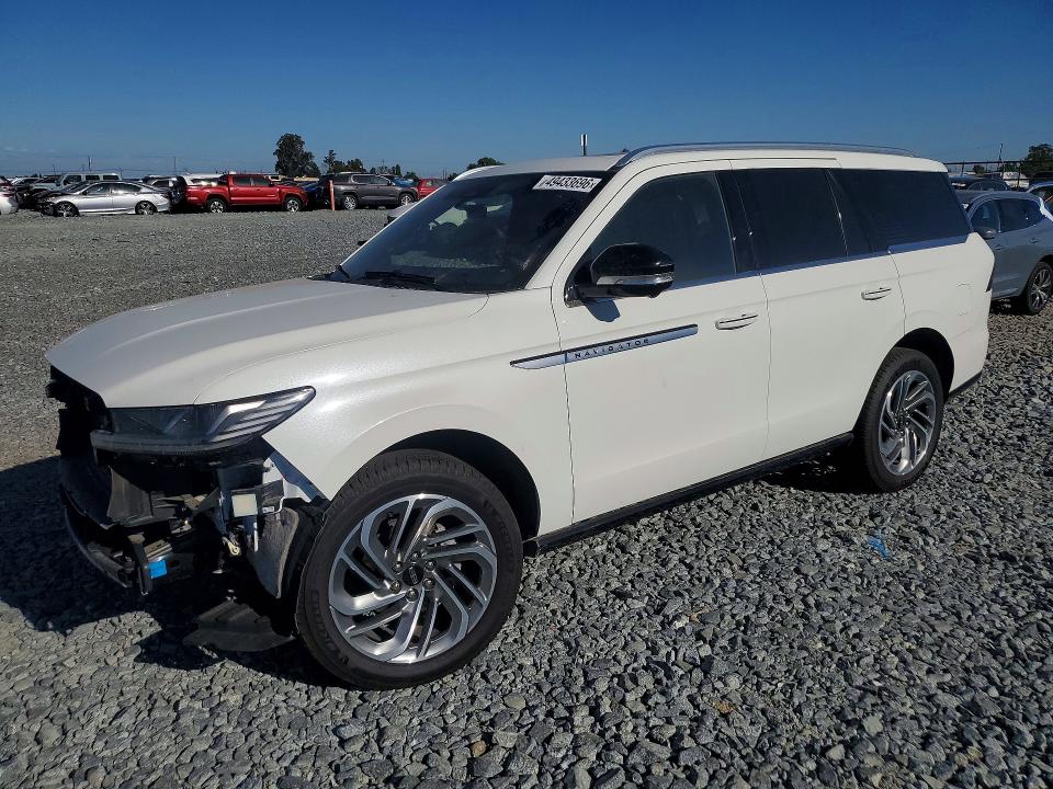 49433696 :رقم المزاد ، 5LMJJ2LG0SEL03459 vin ، 2025 Lincoln Navigator مزاد بيع