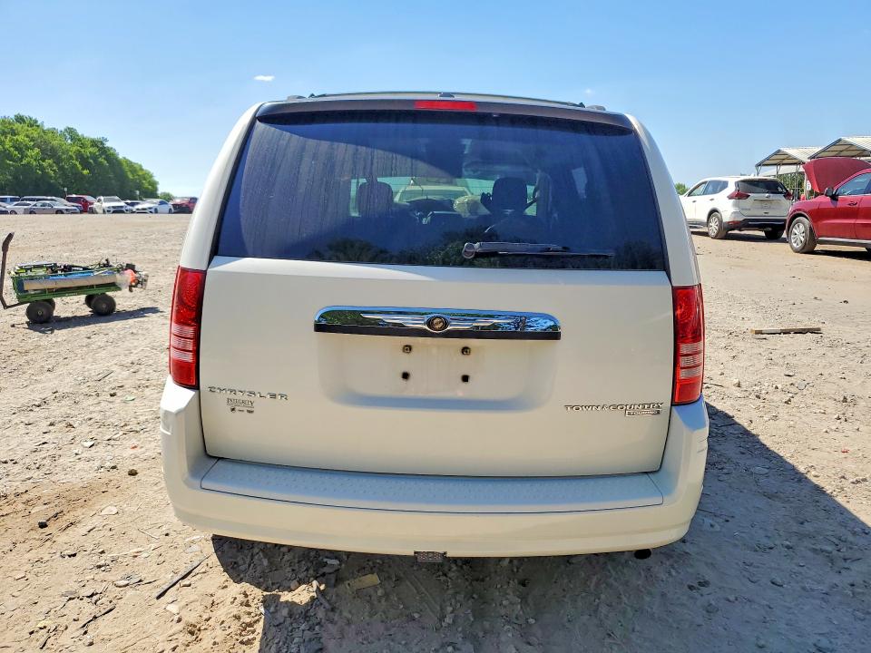 2010 Chrysler Town & Country მანქანა იყიდება აუქციონზე, vin: 2A4RR5D19AR252943, აუქციონის ნომერი: 49827836