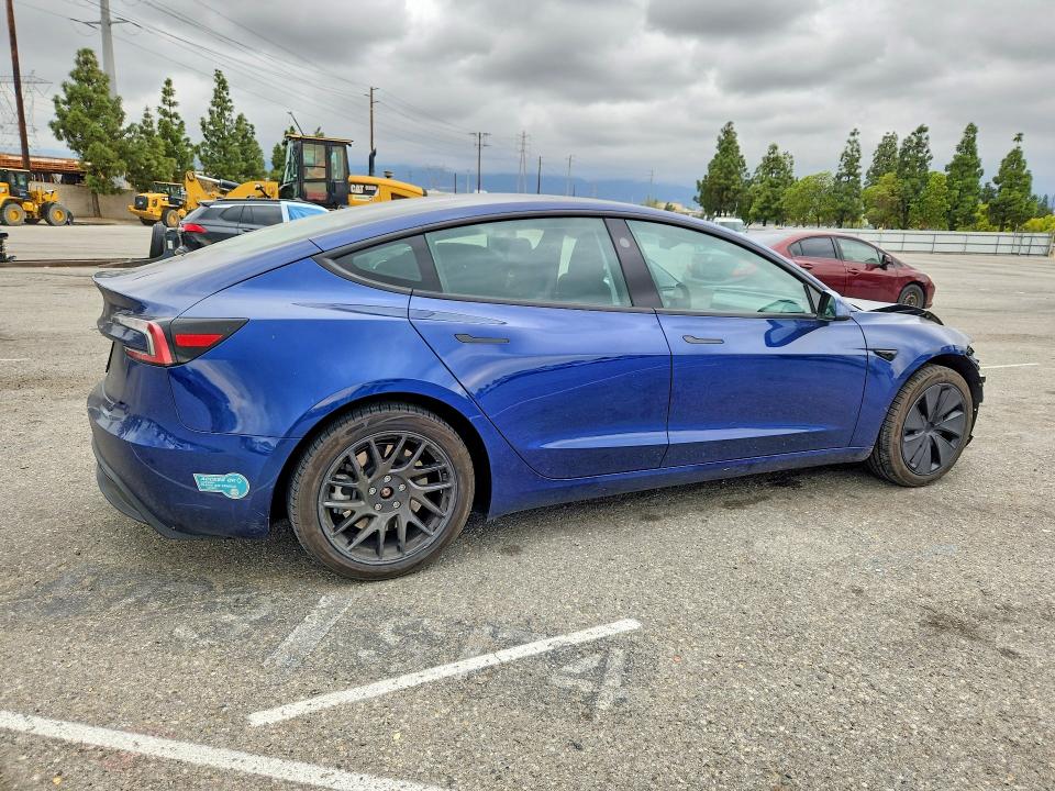 48162046 :رقم المزاد ، 5YJ3E1EA3RF727198 vin ، 2024 Tesla Model 3 مزاد بيع