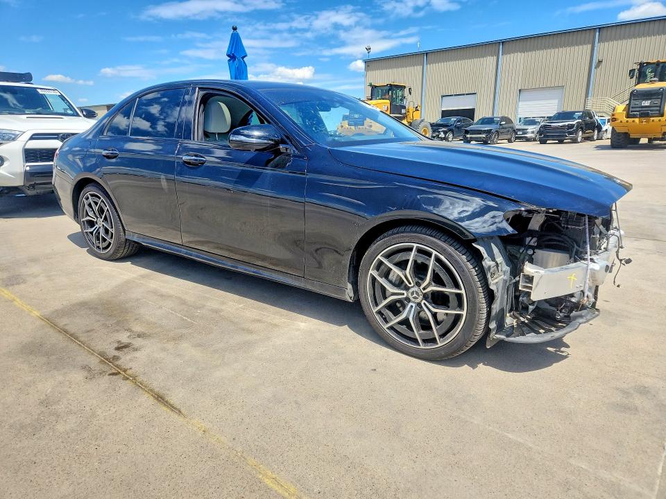 Продажа на аукционе авто 2022 Mercedes-benz E, vin: W1KZF8DB8NB098731, номер лота: 49123476