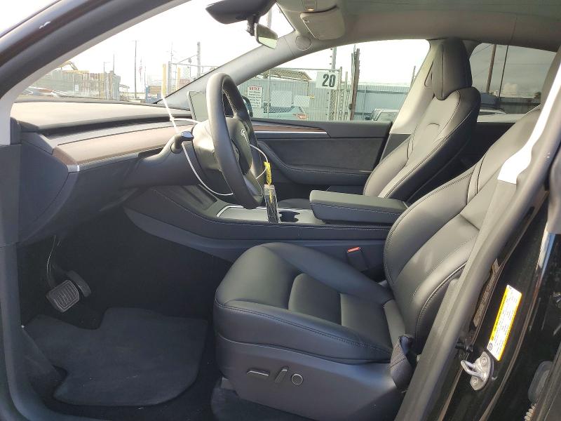 49737006 :رقم المزاد ، 7SAYGDED1SF265406 vin ، 2025 Tesla Model Y مزاد بيع