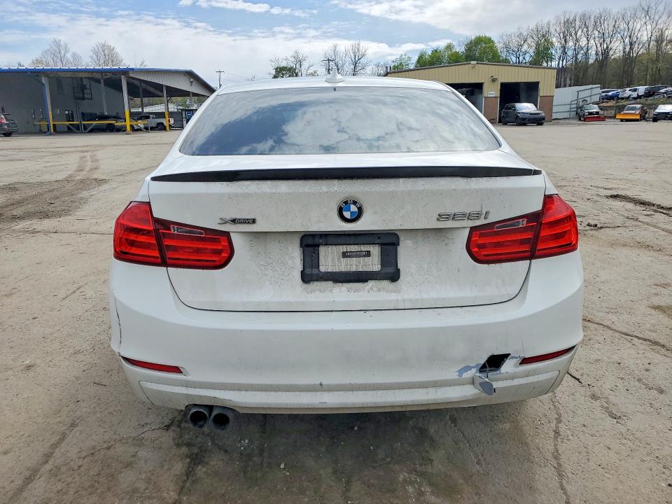 48878186 :رقم المزاد ، WBA3B5C54EF959169 vin ، 2014 Bmw 328 مزاد بيع