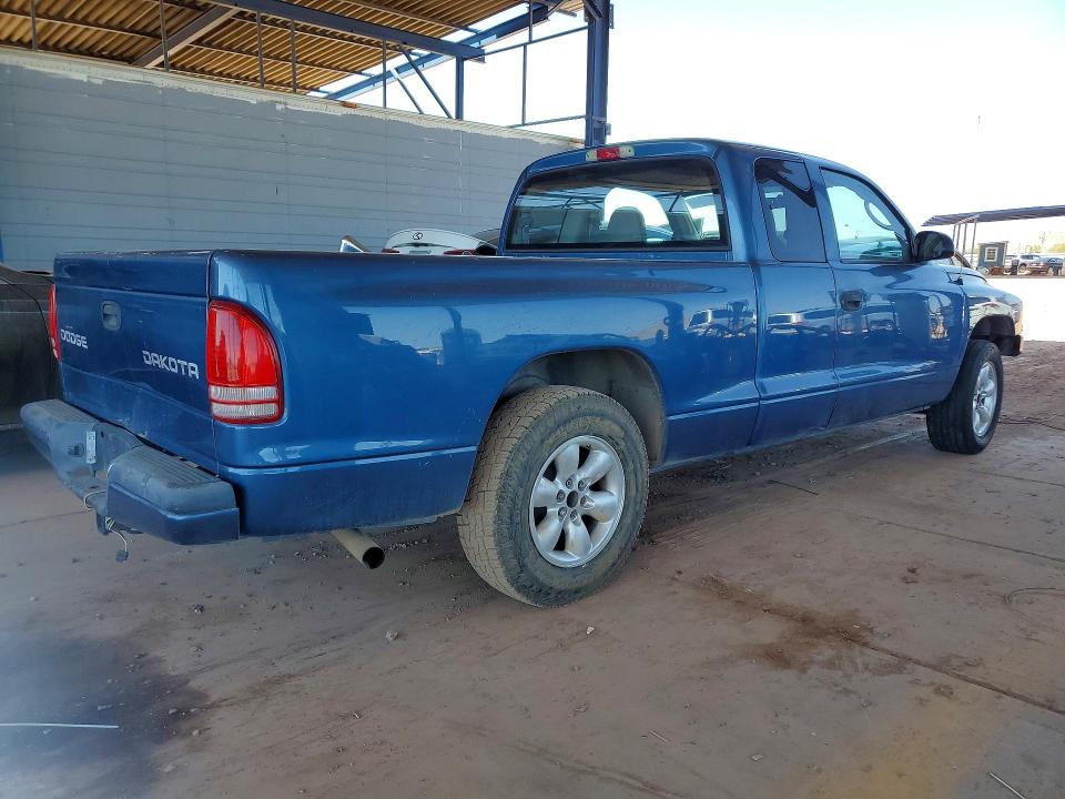 50303546 :رقم المزاد ، 1D7GL32K74S588582 vin ، 2004 Dodge Dakota مزاد بيع