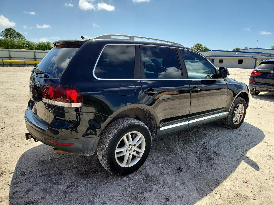 49508336 :رقم المزاد ، WVGFK7A90AD000497 vin ، 2010 Volkswagen Touareg مزاد بيع