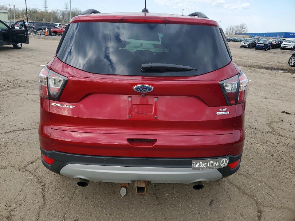 50645046 :رقم المزاد ، 1FMCU0G99HUB28680 vin ، 2017 Ford Escape مزاد بيع