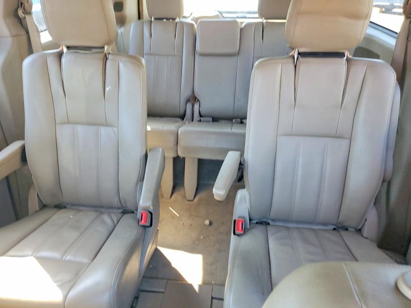 50324646 :رقم المزاد ، 2C4RC1BG1FR561031 vin ، 2015 Chrysler Town & Country مزاد بيع