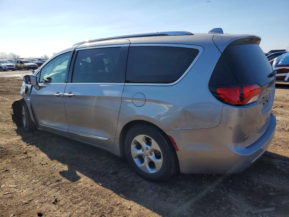 Продаж на аукціоні авто 2018 Chrysler Pacifica, vin: 2C4RC1L73JR364952, номер лоту: 48935096