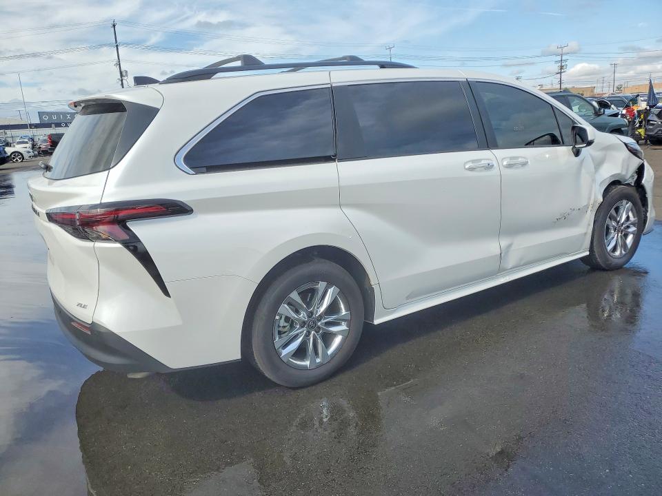 Aukcja sprzedaży 2025 Toyota Sienna, vin: 5TDJRKEC4SS261172, numer aukcji: 48699446