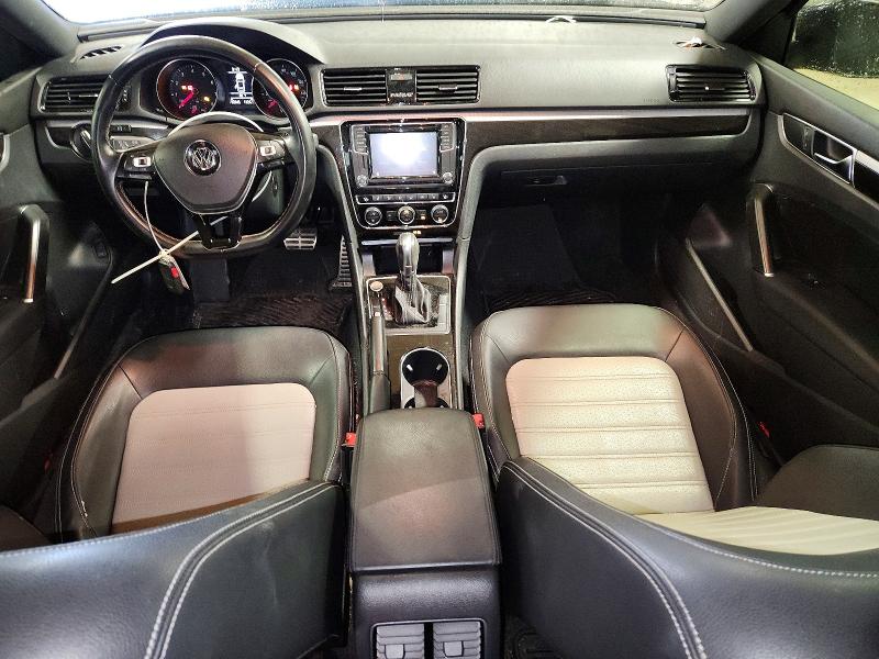 47633126 :رقم المزاد ، 1VWJM7A31JC039333 vin ، 2018 Volkswagen Passat مزاد بيع