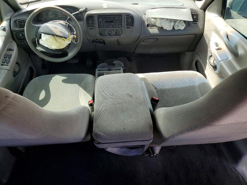 48718206 :رقم المزاد ، 1FMRU1568YLB17992 vin ، 2000 Ford Expedition مزاد بيع