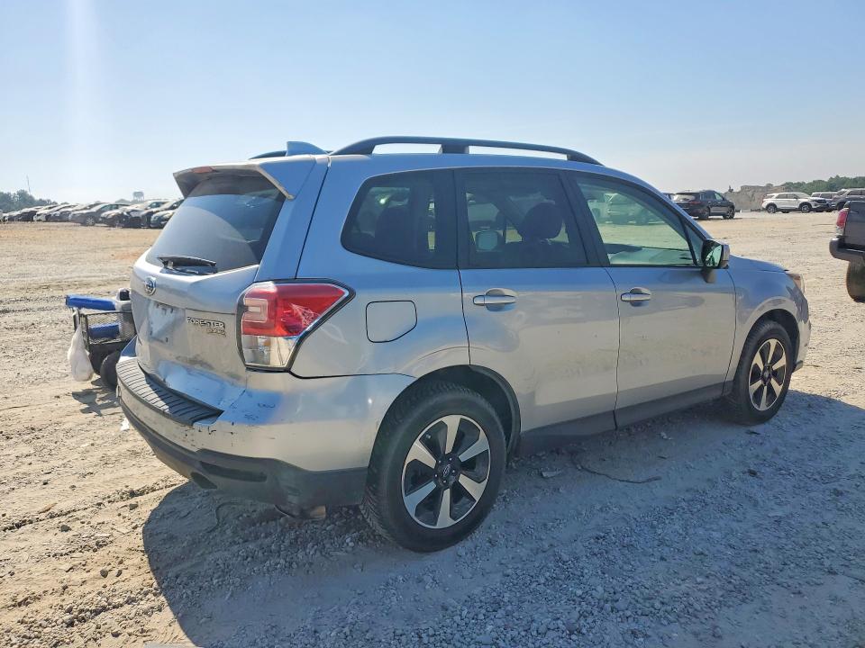 77940825 :رقم المزاد ، JF2SJAGC9HH421337 vin ، 2017 Subaru Forester مزاد بيع