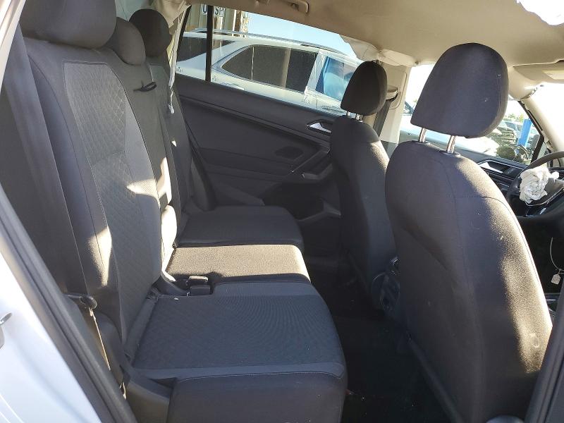 Продаж на аукціоні авто 2018 Volkswagen Tiguan, vin: 3VV0B7AX5JM028455, номер лоту: 50688326